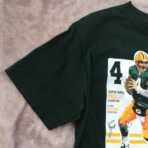 Brett Favre Packers T-Shirt, Size Medium - Picture 3 of 8